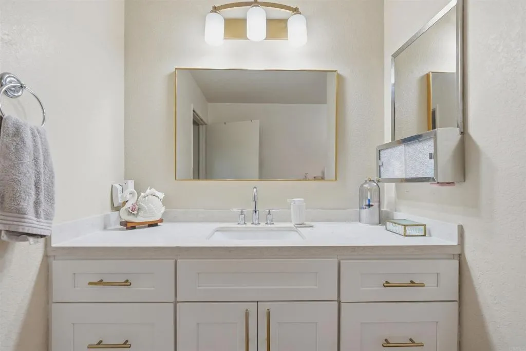 https://cdn.realtyfeed.com/cdn/127/307092705/57248e114bed500fd481cd3bca536962.webp