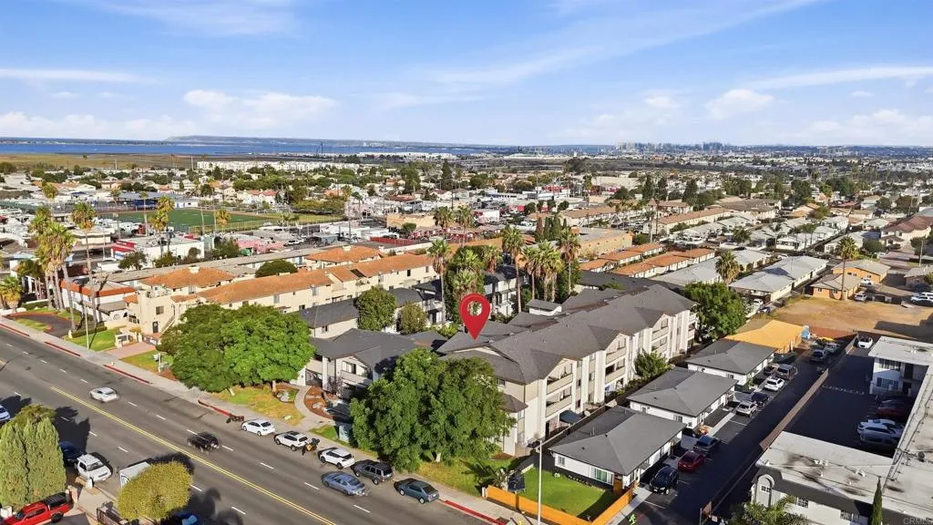 https://cdn.realtyfeed.com/cdn/127/307092705/93d58141ffbe35cf0f47a1fa2aee100d.webp