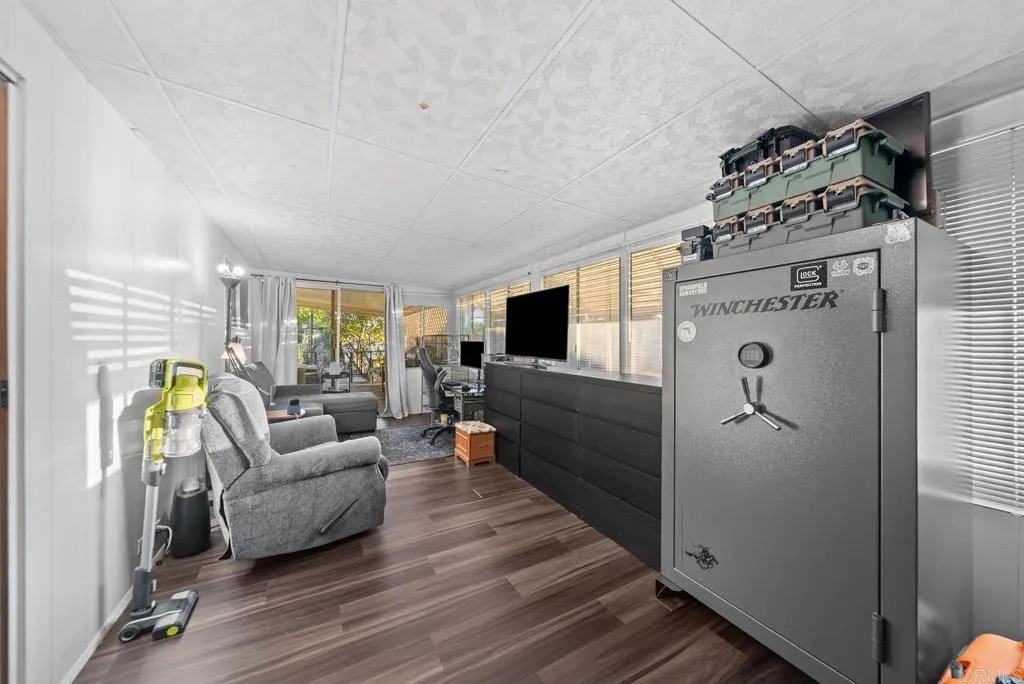 https://cdn.realtyfeed.com/cdn/127/307092733/6a2ca5d1a607cd03d8f9a2cb5477e950.webp