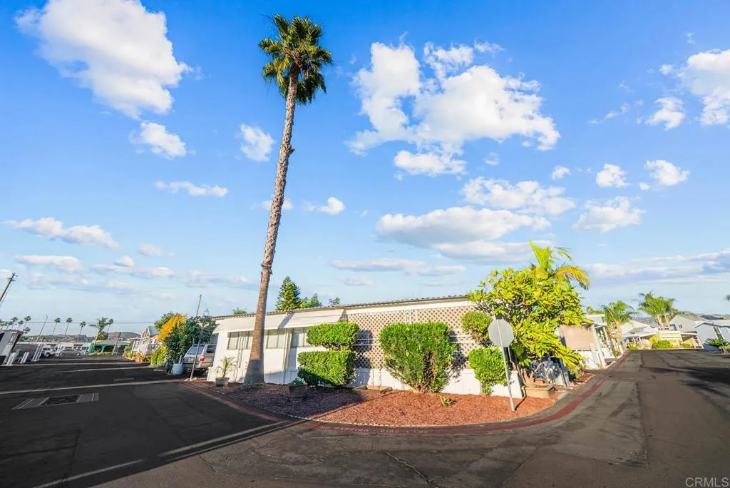https://cdn.realtyfeed.com/cdn/127/307092733/749786392aec4c5dc8cfda110ba12200.webp