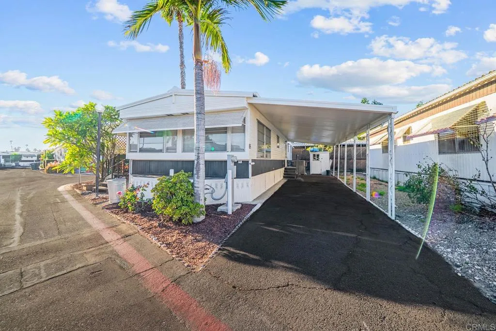 https://cdn.realtyfeed.com/cdn/127/307092733/b0f2f0f20e7a65a6bad4b49e16601a12.webp