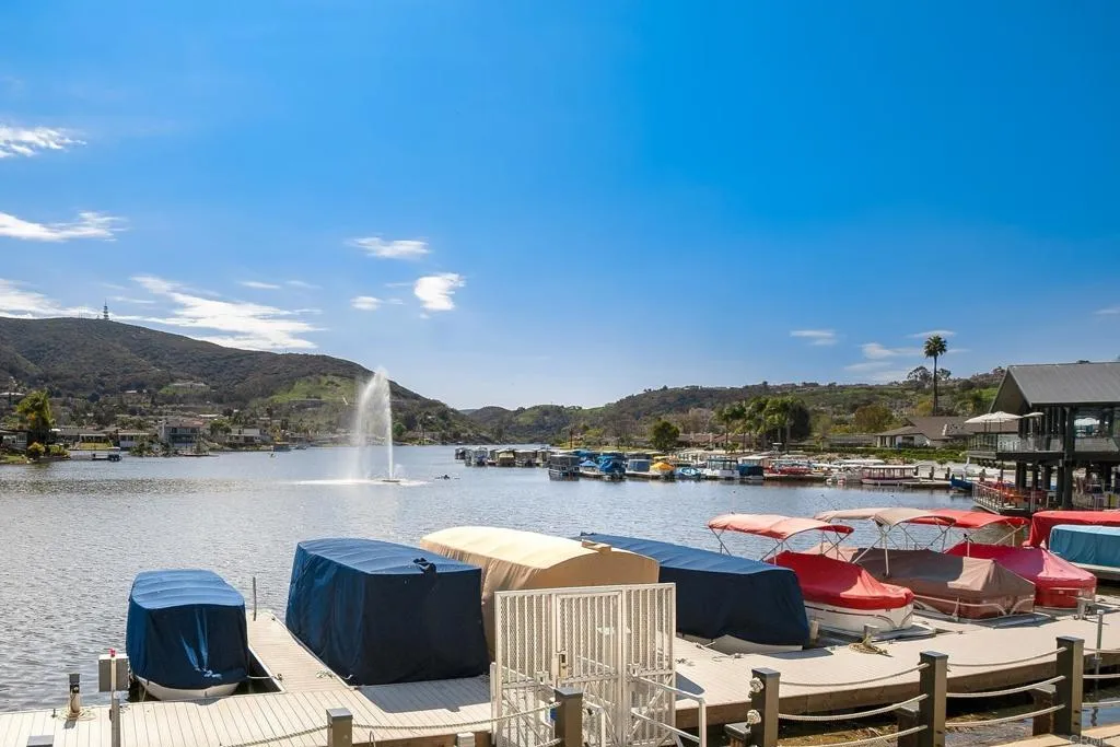 https://cdn.realtyfeed.com/cdn/127/307092799/f56649287ff61c87b3bfd773fc4ec914.webp