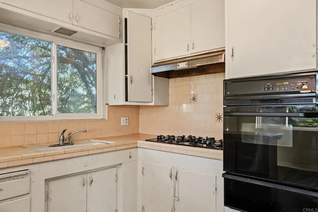 https://cdn.realtyfeed.com/cdn/127/307092881/37ce046f680a119ccf2f197f45169efa.webp