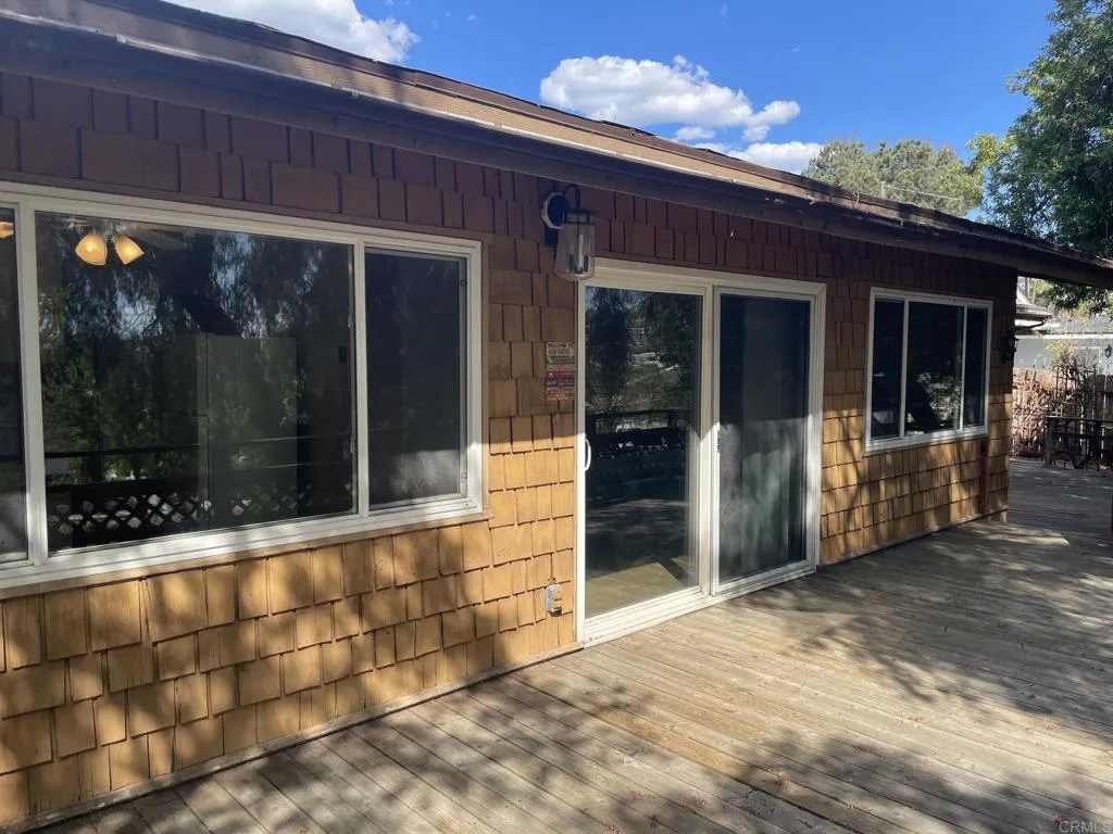 12376 Royal Road, El Cajon CA 92021