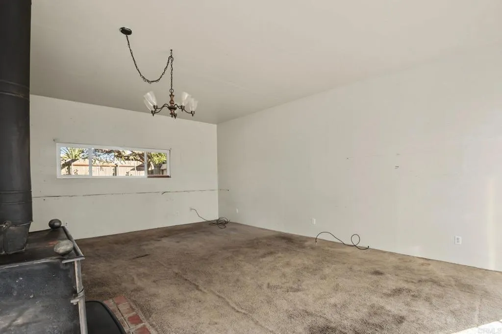 https://cdn.realtyfeed.com/cdn/127/307092881/bdbce3b6aee65e617fe423079ffe794d.webp