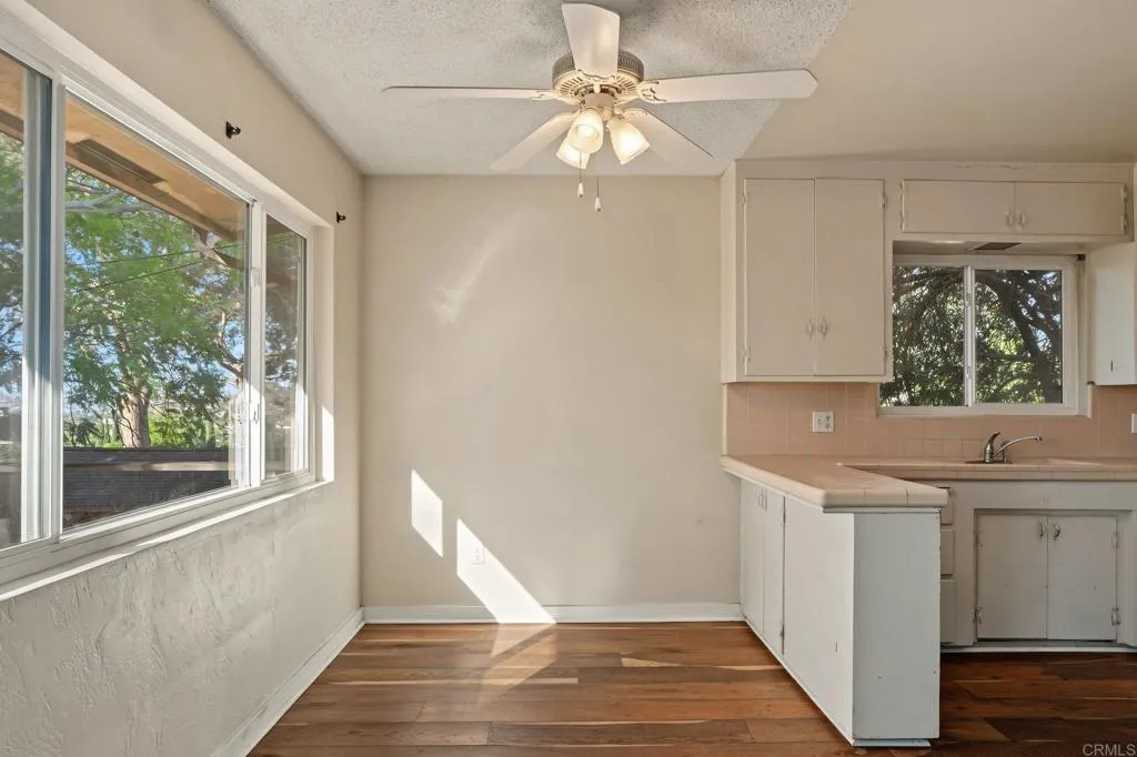 https://cdn.realtyfeed.com/cdn/127/307092881/cdbe70215d083ce634ad5bb11eed6da9.webp