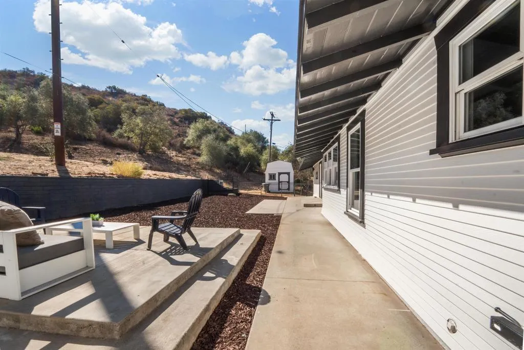 https://cdn.realtyfeed.com/cdn/127/307093010/12a32b62d7b986f141c04ad940facbc3.webp