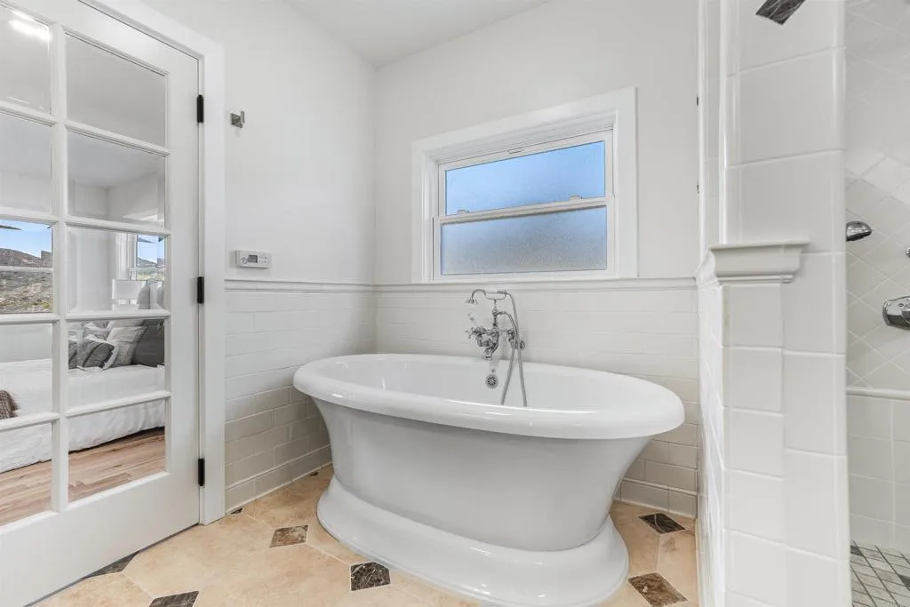 https://cdn.realtyfeed.com/cdn/127/307093010/23e9fc387ca688ef1d40d8e5b81af750.webp