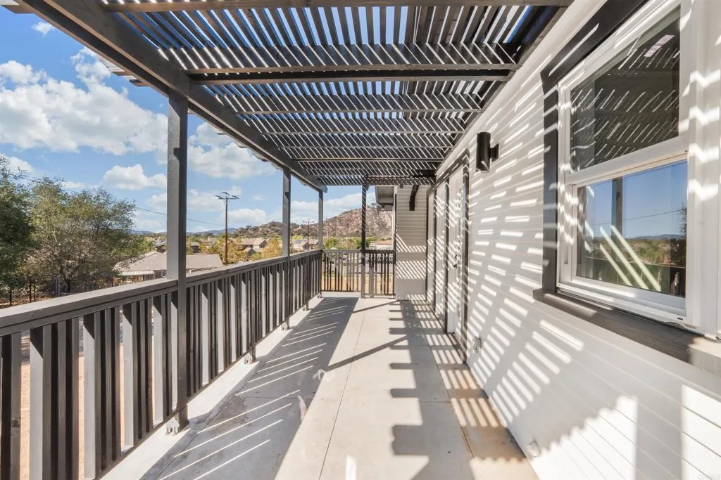 https://cdn.realtyfeed.com/cdn/127/307093010/27a7fccaa9429c9d885a248438b055de.webp