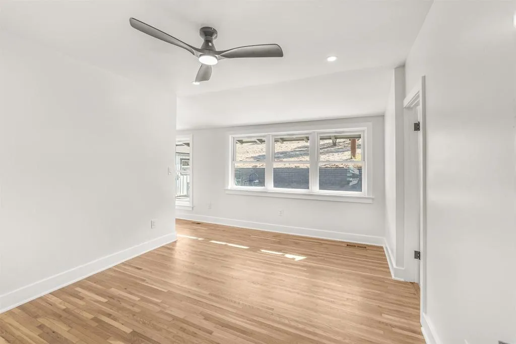 https://cdn.realtyfeed.com/cdn/127/307093010/402534d1e3be56323ef52ecfb711c55f.webp