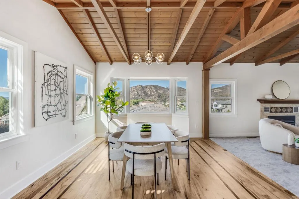 https://cdn.realtyfeed.com/cdn/127/307093010/916deda15c2b48a30bb93316795b5101.webp