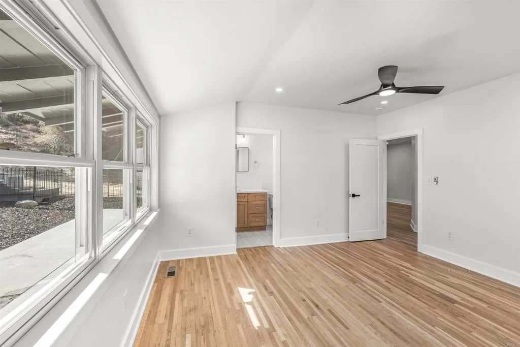 https://cdn.realtyfeed.com/cdn/127/307093010/9acc77758275081e3e0f094db294093e.webp