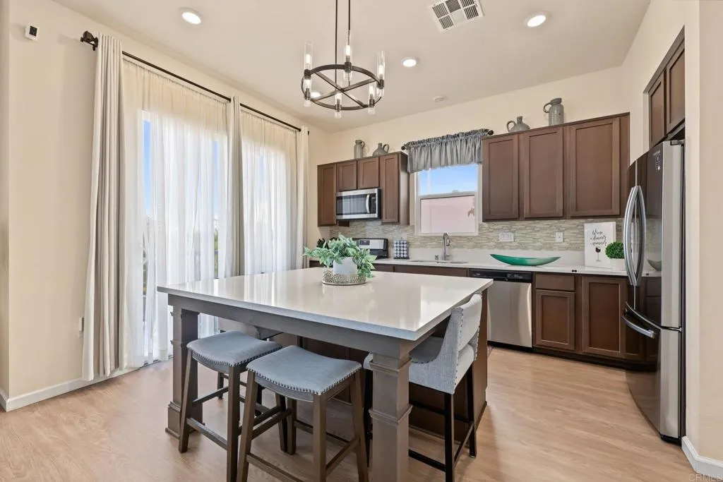 https://cdn.realtyfeed.com/cdn/127/307093035/24ccc350dcb86a945d8c83529646899c.webp