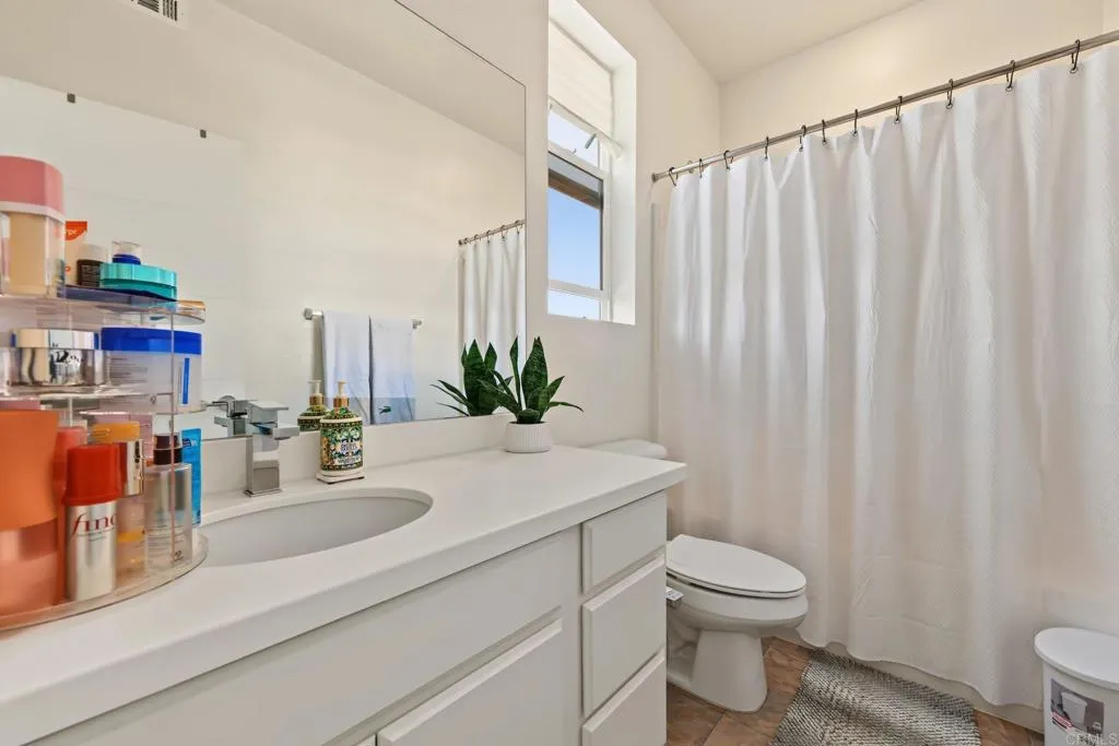 https://cdn.realtyfeed.com/cdn/127/307093035/4364e5903229065554aca1ec3d052d97.webp