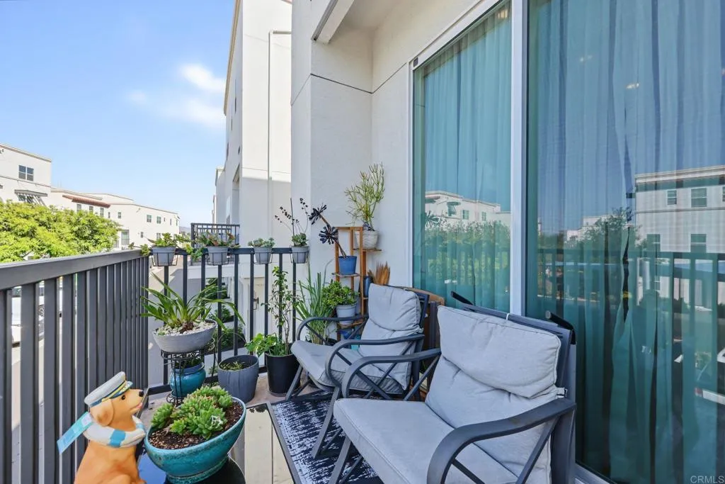 https://cdn.realtyfeed.com/cdn/127/307093035/a51593f0311eada1686635bb008bda49.webp
