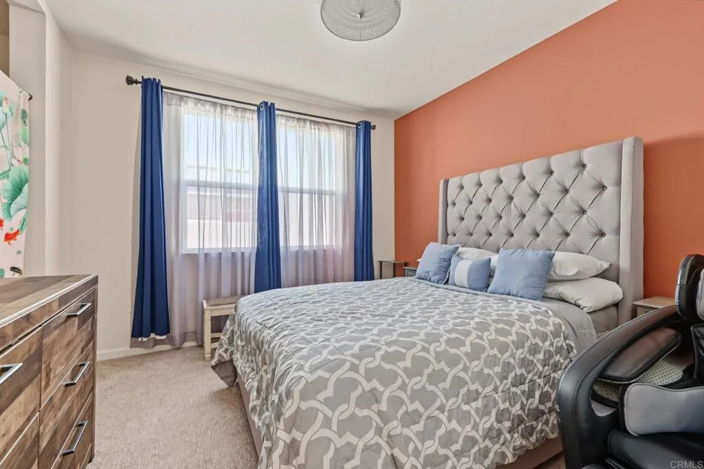 https://cdn.realtyfeed.com/cdn/127/307093035/ab1bf30e863160315dd63b1d92038967.webp