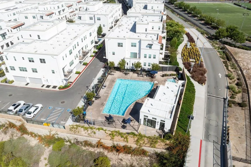 https://cdn.realtyfeed.com/cdn/127/307093035/bb2b604069e8cd6b1783937f2702fcc4.webp