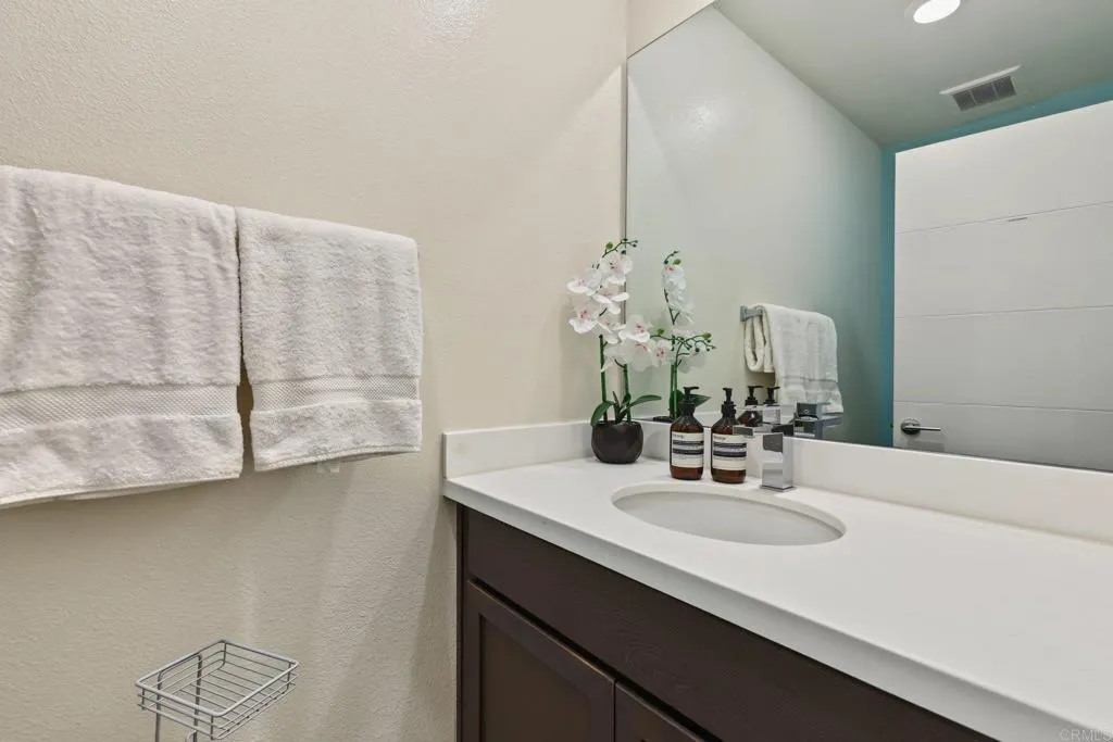 https://cdn.realtyfeed.com/cdn/127/307093035/c828a4fb4b3852e7909da445151d2cd4.webp