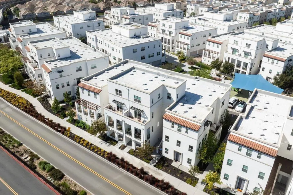 https://cdn.realtyfeed.com/cdn/127/307093035/d41fafd6ea6dca450a247f70807dda71.webp
