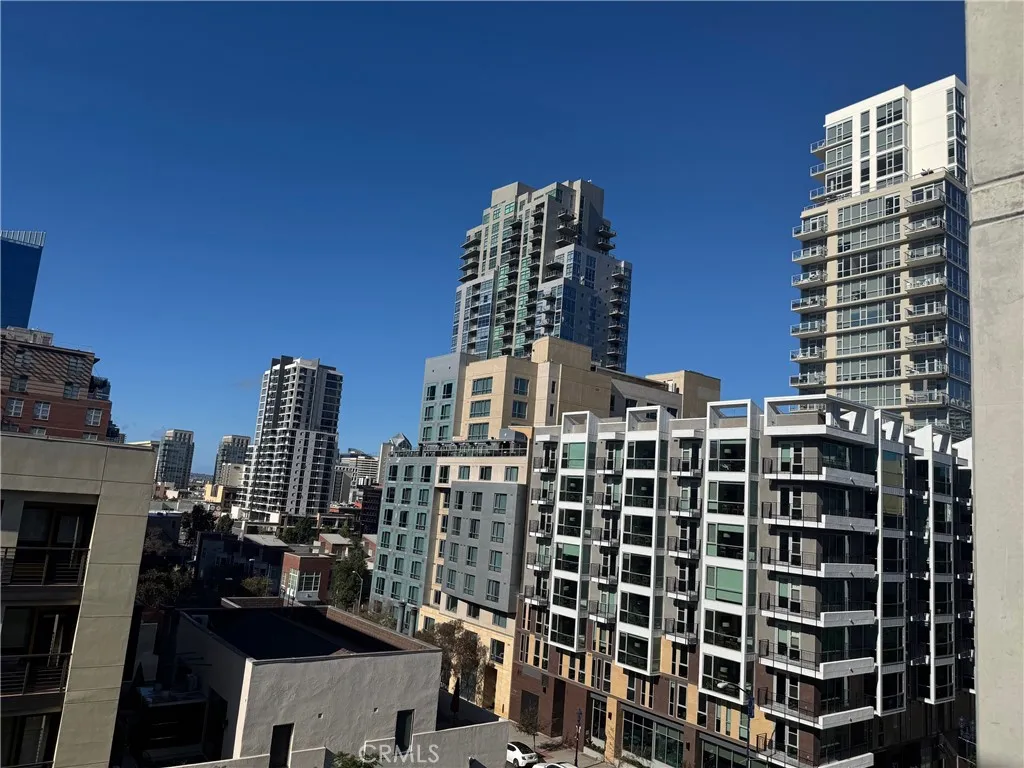 https://cdn.realtyfeed.com/cdn/127/307093103/199da8841183f8decc87e31a7abfbd5b.webp