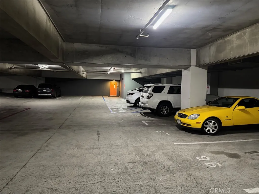 https://cdn.realtyfeed.com/cdn/127/307093103/401fed8c632b28f9129ff505f6f160dc.webp