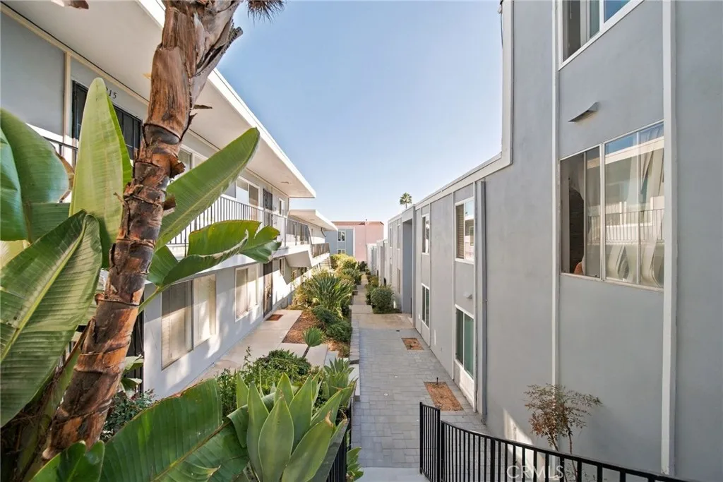 https://cdn.realtyfeed.com/cdn/127/307093127/01dd4239bad74cc223297bd9e0f822da.webp