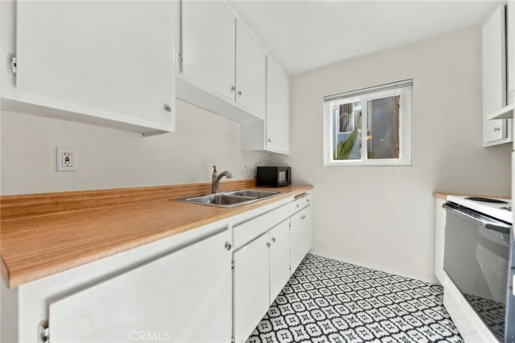https://cdn.realtyfeed.com/cdn/127/307093127/9d79bfb59770937acdd4e104dcc23a19.webp