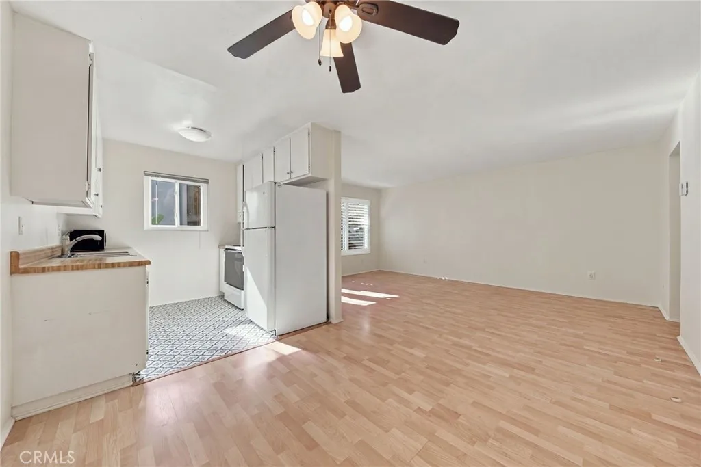 https://cdn.realtyfeed.com/cdn/127/307093127/db4c0843840ed1333279eeee32e0a1e4.webp