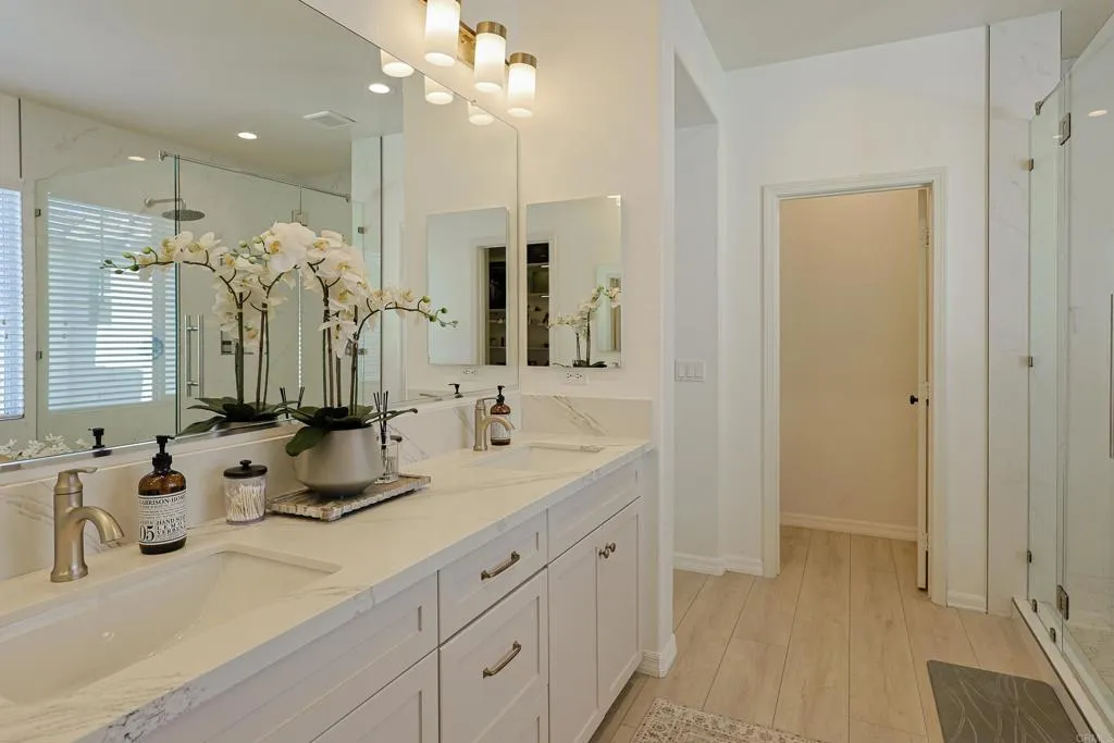 https://cdn.realtyfeed.com/cdn/127/307093136/18eb699bf615944b06a30fef92b9b5a5.webp