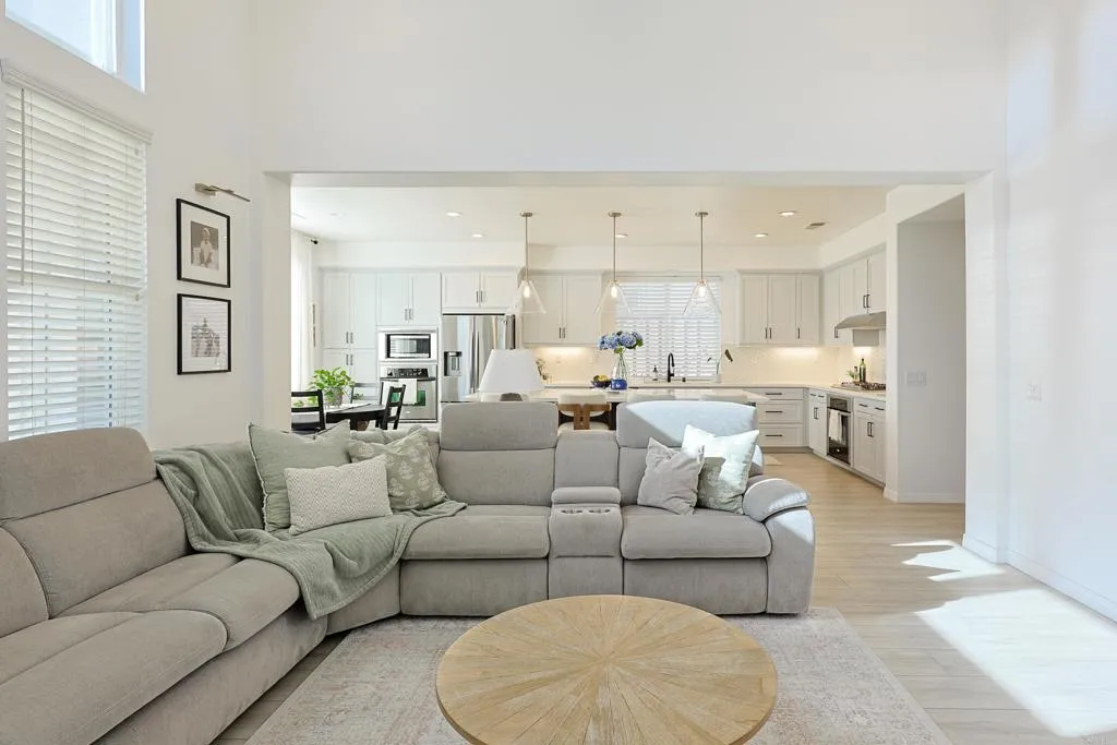 https://cdn.realtyfeed.com/cdn/127/307093136/2d7a0dcdc9dfb0c5aa61e5a4b39c94f5.webp