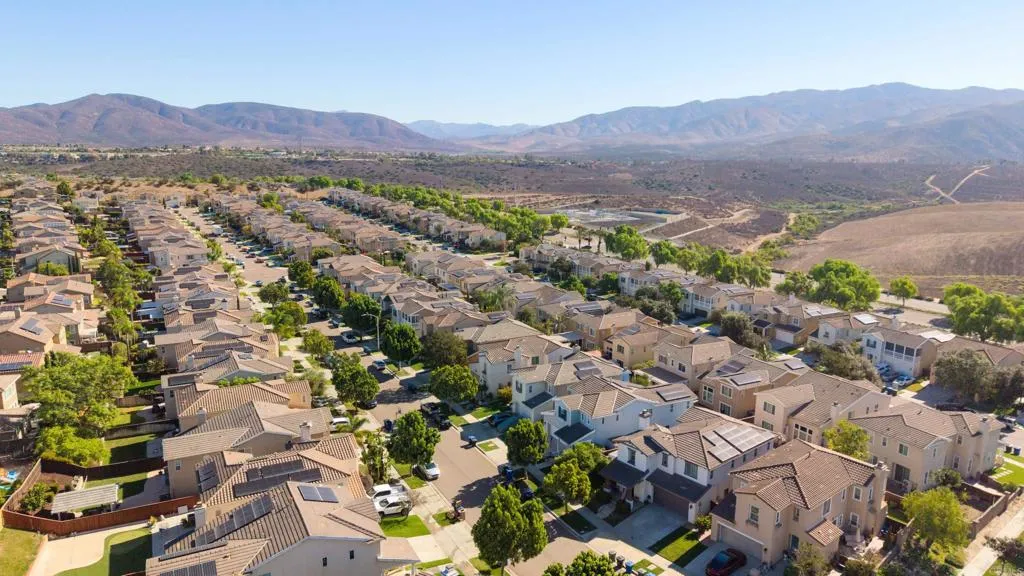 https://cdn.realtyfeed.com/cdn/127/307093136/2e4aef7c4b04f8b6c00247305fbf3d2a.webp