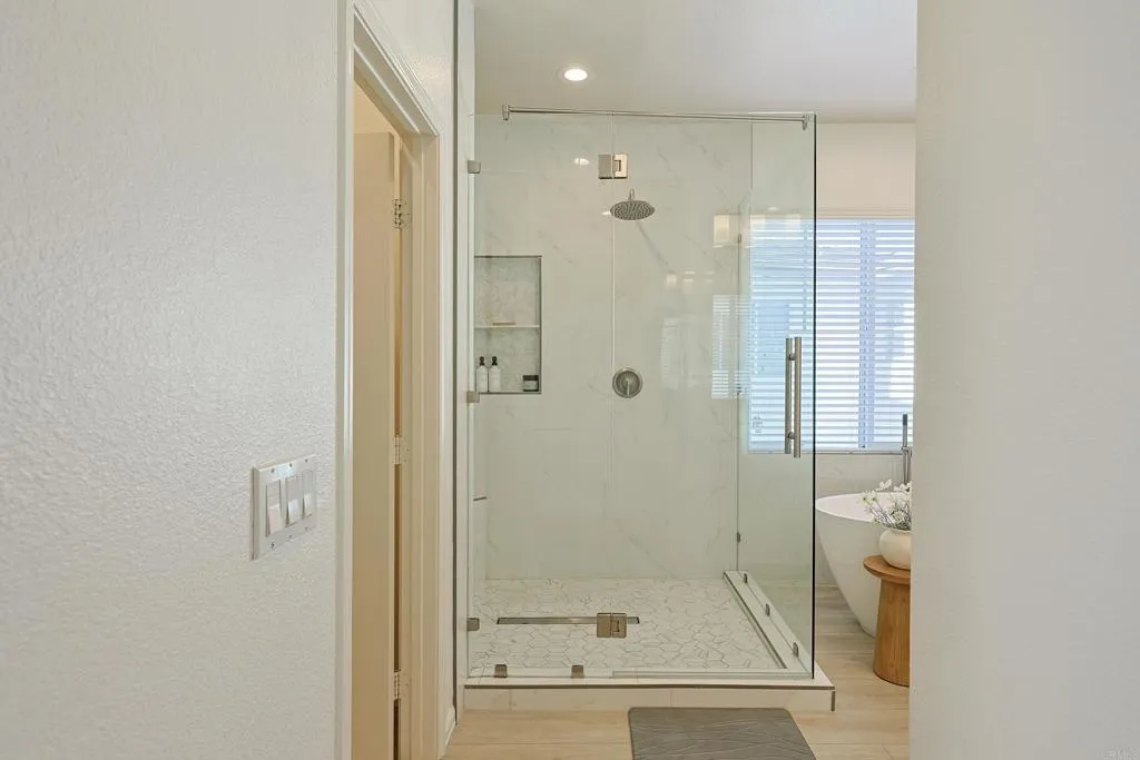 https://cdn.realtyfeed.com/cdn/127/307093136/737cdb347ac6af3d8642504459b54ba9.webp