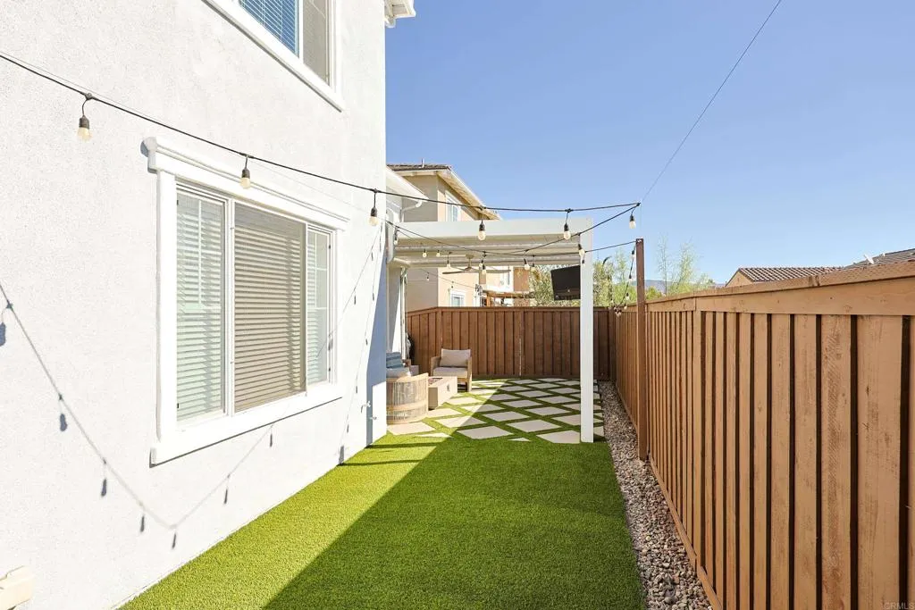 https://cdn.realtyfeed.com/cdn/127/307093136/7ac590eee8185497fbe37e8b6daeb859.webp