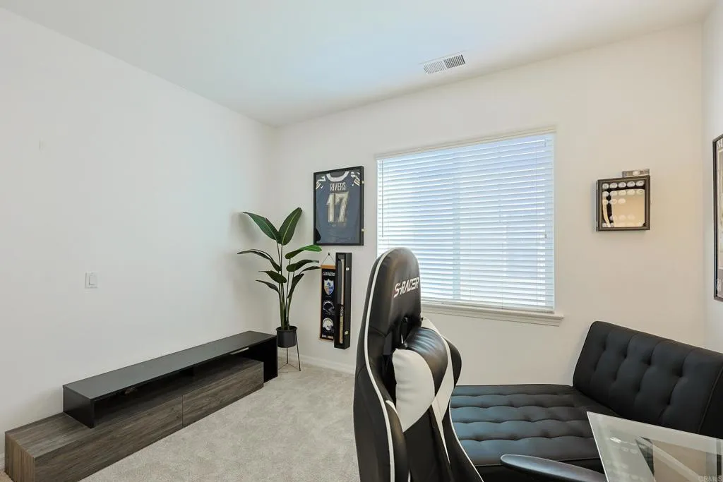 https://cdn.realtyfeed.com/cdn/127/307093136/8cb425a7425ca8d8fe8a6c5c9908b93e.webp