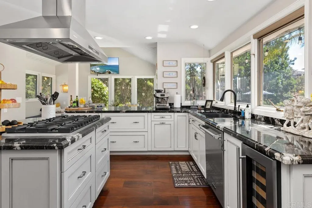 https://cdn.realtyfeed.com/cdn/127/307093258/1376aa1f96969c234f38aa5ffd97370a.webp