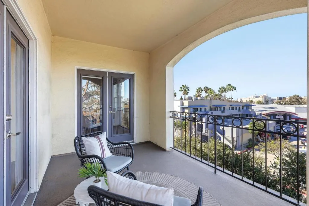 https://cdn.realtyfeed.com/cdn/127/307093289/33a9ac0099b54ac282a97d01c4f388d5.webp
