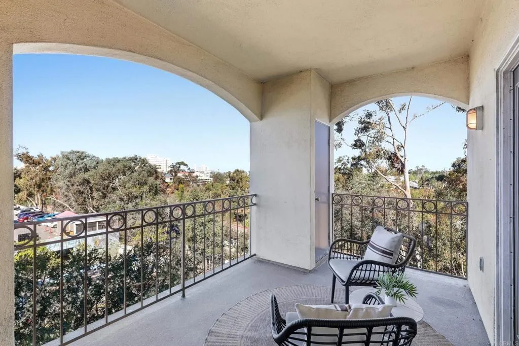 https://cdn.realtyfeed.com/cdn/127/307093289/42a4aebd63ff57874cdbec91015cbe63.webp
