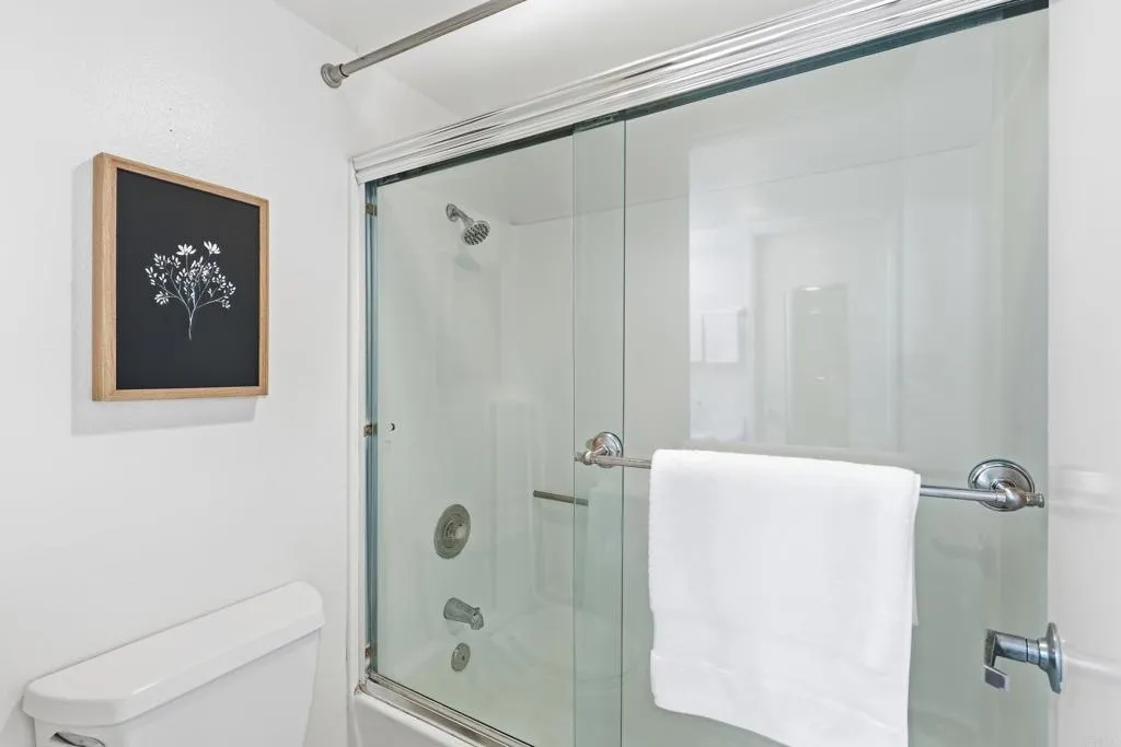 https://cdn.realtyfeed.com/cdn/127/307093289/79d16c65cbe843b1c130ee3a6219dbbb.webp