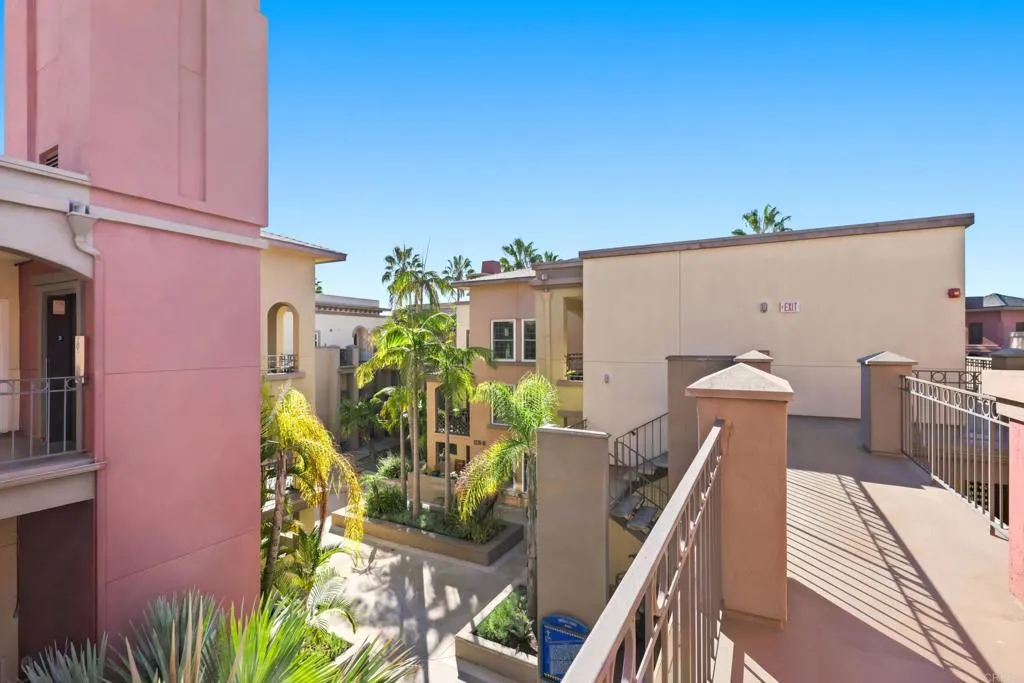 https://cdn.realtyfeed.com/cdn/127/307093289/f4814012cf9385561db32d1cf83763f1.webp