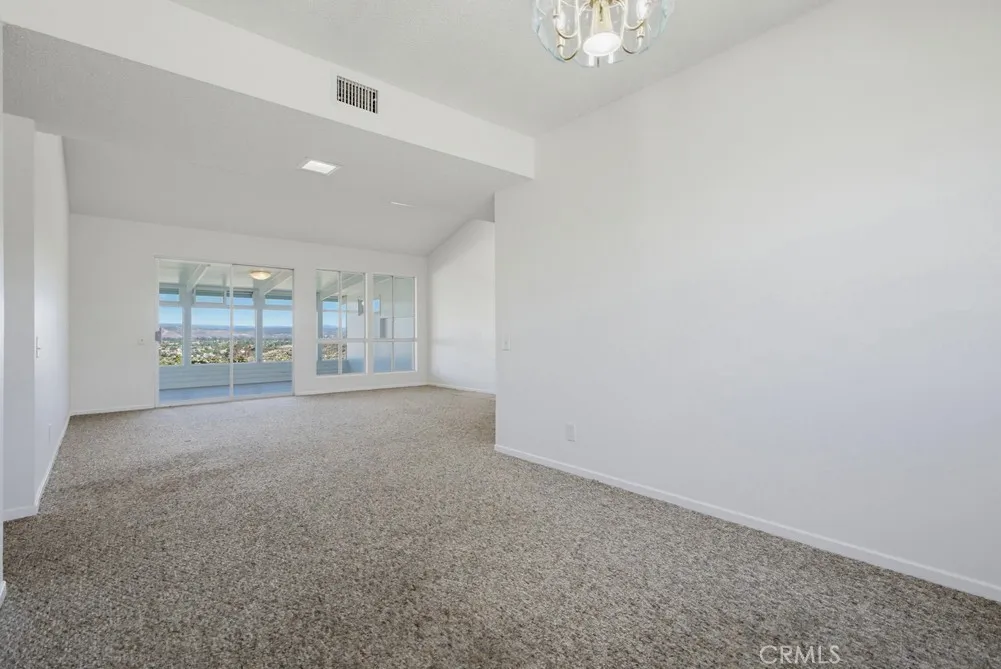 https://cdn.realtyfeed.com/cdn/127/307093334/1c9dcd1423fa1d20e132ae6a6981883c.webp