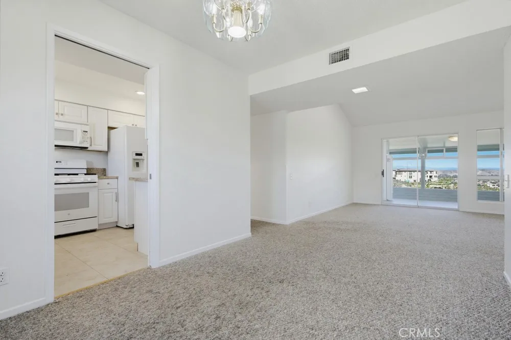https://cdn.realtyfeed.com/cdn/127/307093334/5ce25675fb38ca0e6fbb554628d347bf.webp