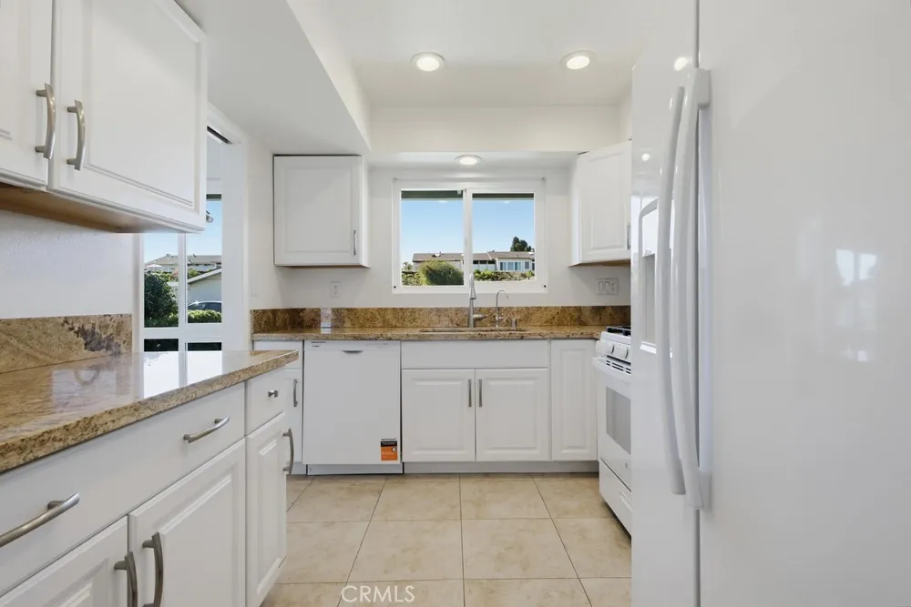 https://cdn.realtyfeed.com/cdn/127/307093334/f6ab5c6aef2f51e7f0734bf57452728f.webp