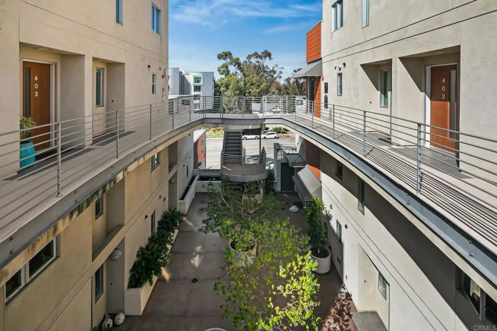 https://cdn.realtyfeed.com/cdn/127/307093343/2fac87d024f3122884c70544acbdb63f.webp