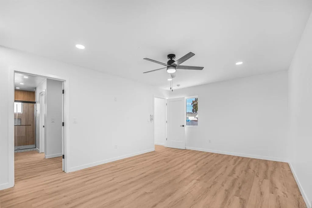 https://cdn.realtyfeed.com/cdn/127/307093371/23886af1a7ac6699b08fa544f438af34.webp