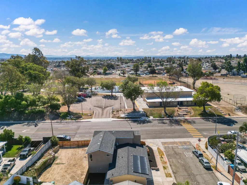 https://cdn.realtyfeed.com/cdn/127/307093371/62557b1906aeebc93649d7d91010877e.webp