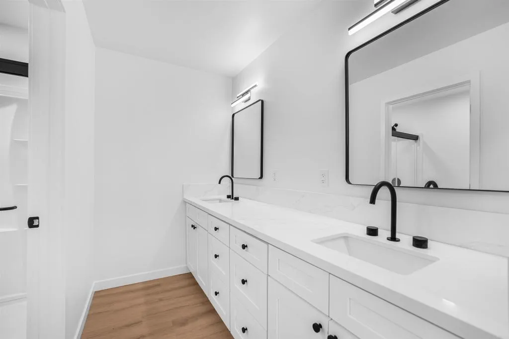 https://cdn.realtyfeed.com/cdn/127/307093371/f1257d923ba54fa98d39fe435ef340d3.webp