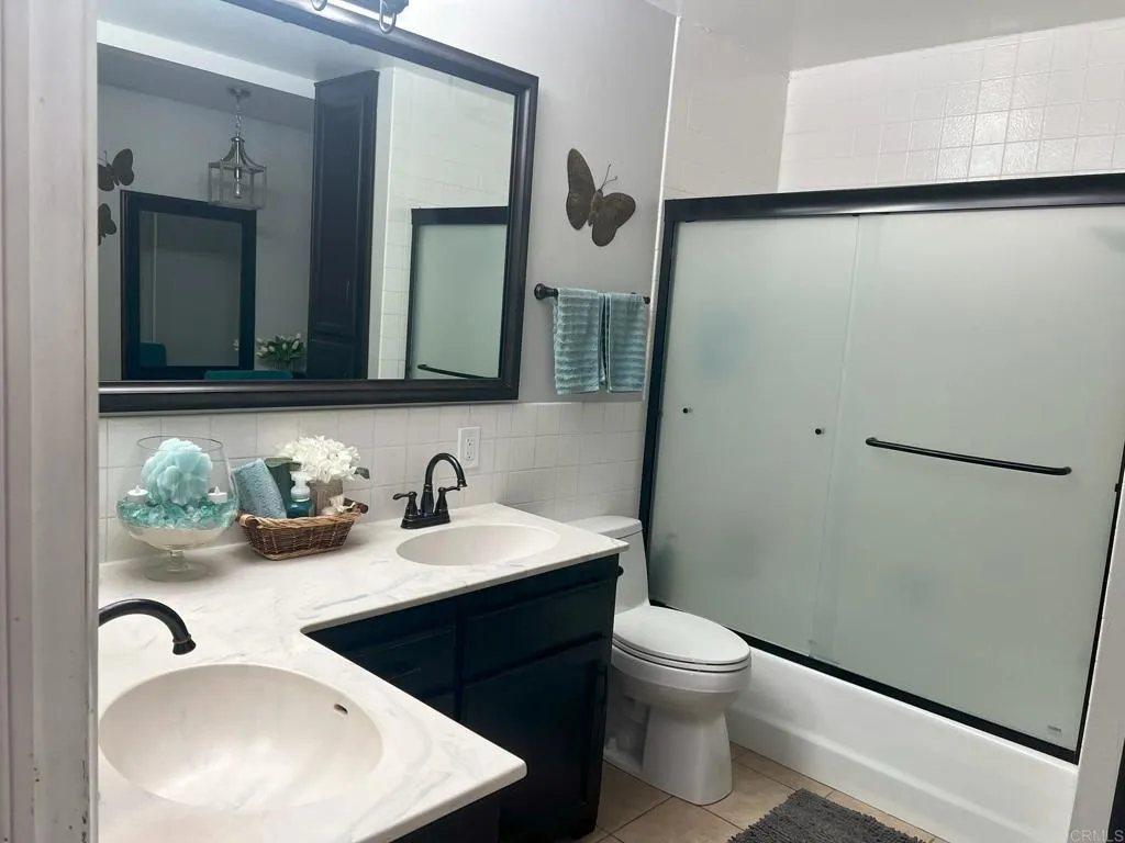 https://cdn.realtyfeed.com/cdn/127/307093372/01734a1c9f9e21d8c4486696717651a8.webp