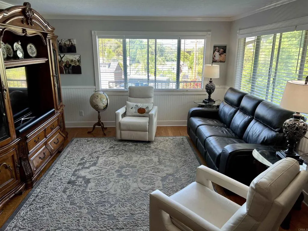 https://cdn.realtyfeed.com/cdn/127/307093372/712e05c8099ed8a08916172433d6e8df.webp