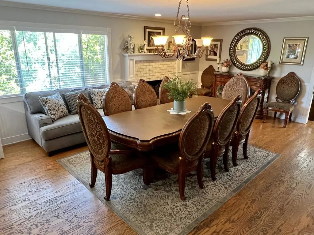 https://cdn.realtyfeed.com/cdn/127/307093372/9664f60a9db53d3431931e9e07237a10.webp