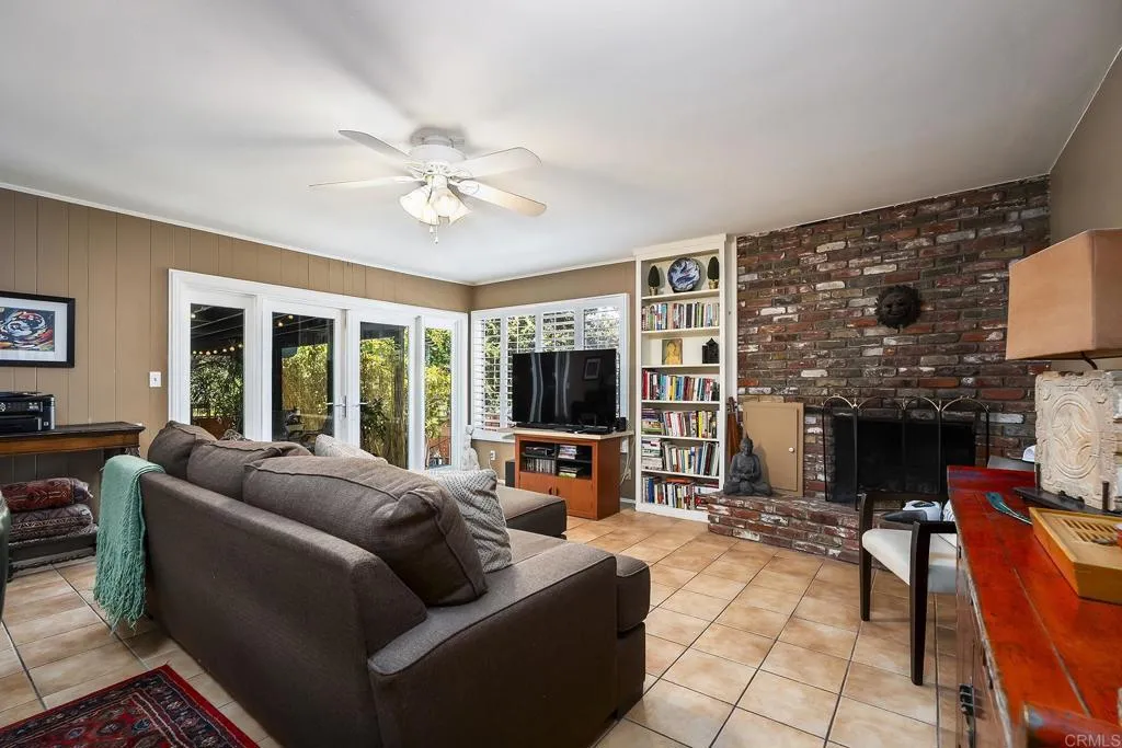https://cdn.realtyfeed.com/cdn/127/307093507/148bdf15e1f4bda9b5c7f75860653857.webp